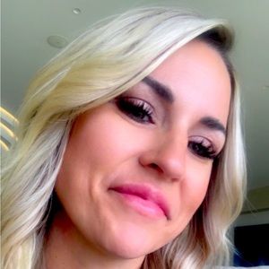 Meet your Posher, Olleda